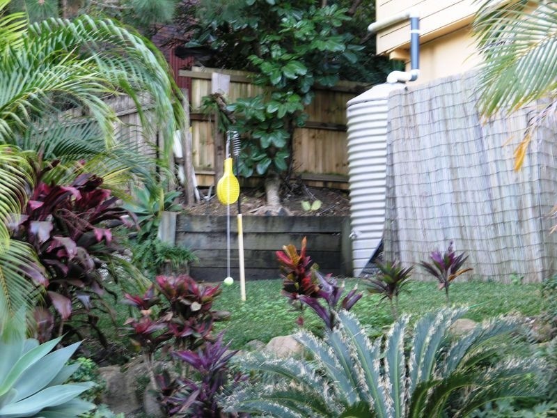 64 Doubleview Drive, Elanora QLD 4221