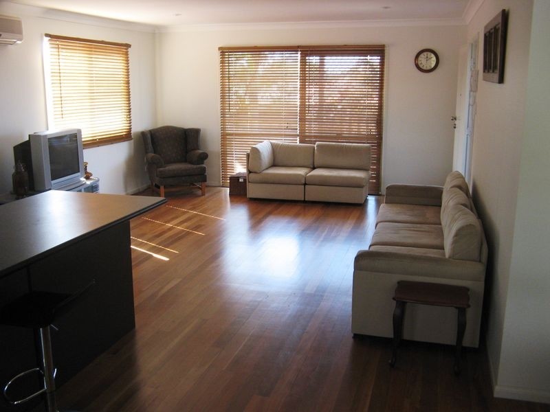 35 Mallawa Drive, Palm Beach QLD 4221
