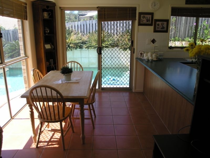 6 Bidwill Court, Elanora QLD 4221