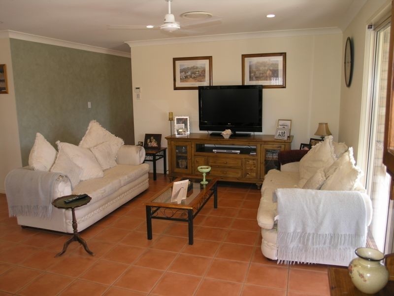 6 Bidwill Court, Elanora QLD 4221