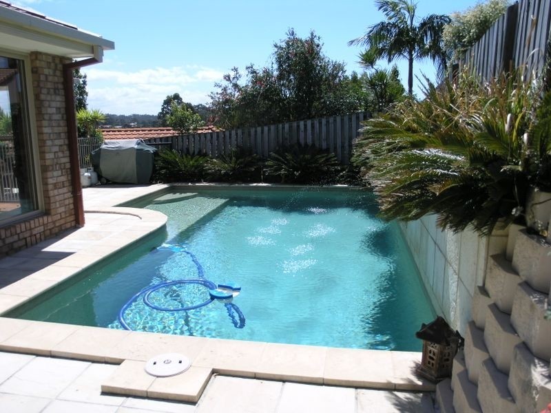 6 Bidwill Court, Elanora QLD 4221