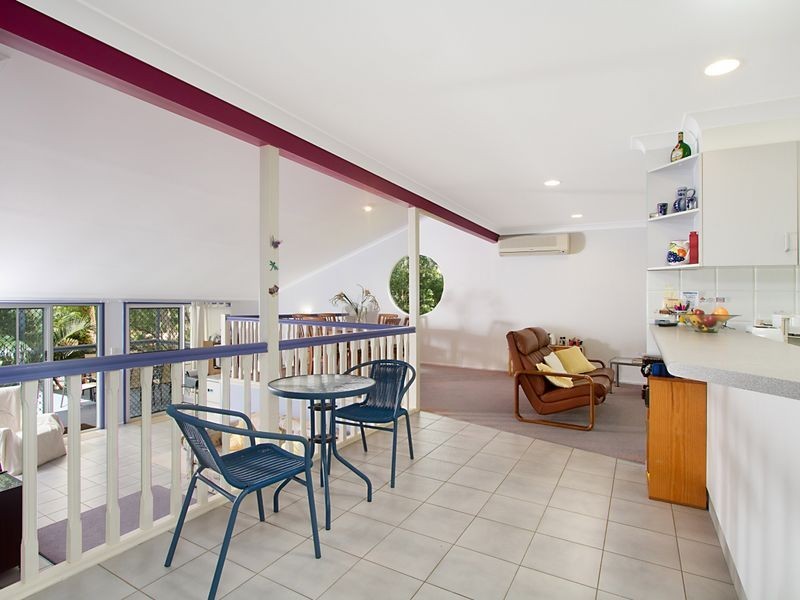 11 Kaffia Court, Elanora QLD 4221