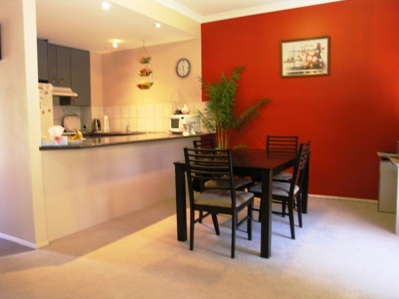 2/6 Burleigh Glen Court, Burleigh Heads QLD 4220