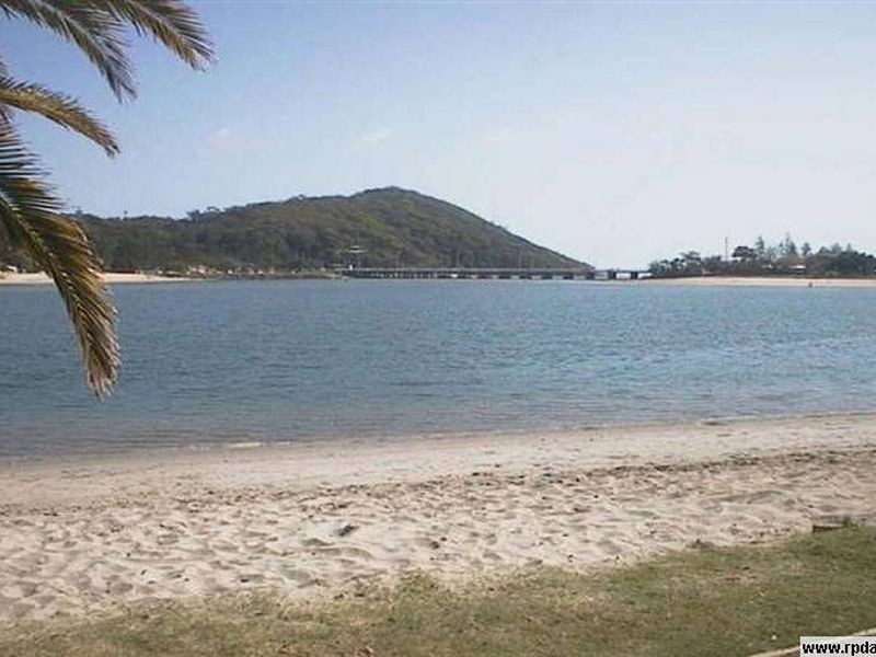 4/56 Tallebudgera Drive, Palm Beach QLD 4221