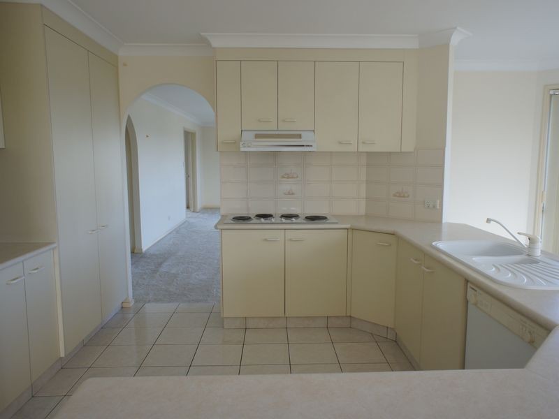 38 Angelica Street, Elanora QLD 4221