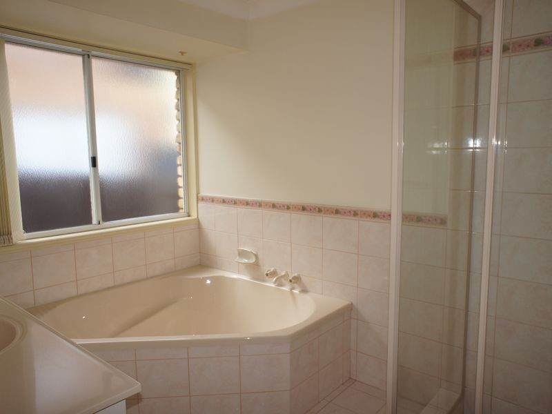 38 Angelica Street, Elanora QLD 4221