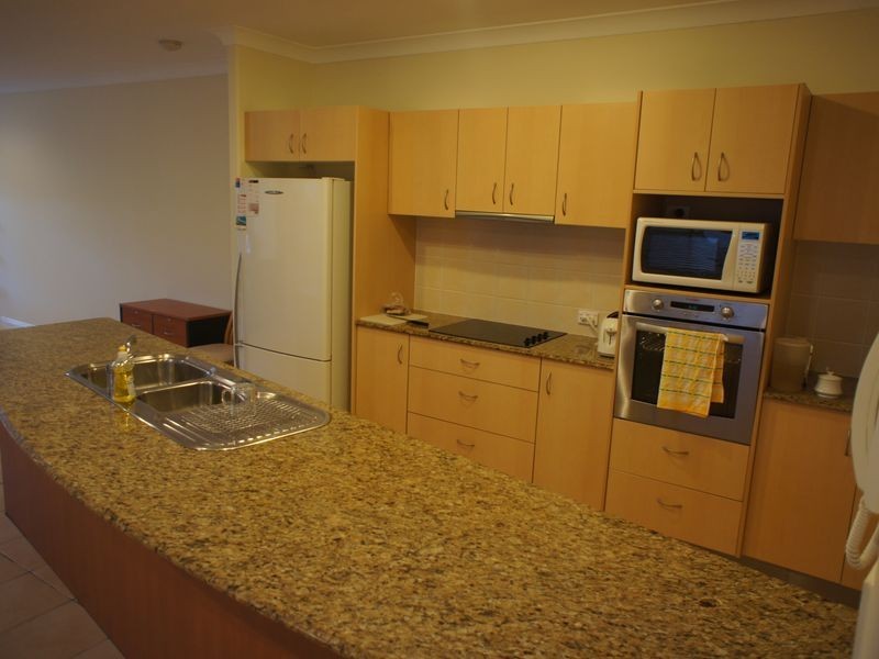 1/3 Alkira Avenue, Palm Beach QLD 4221