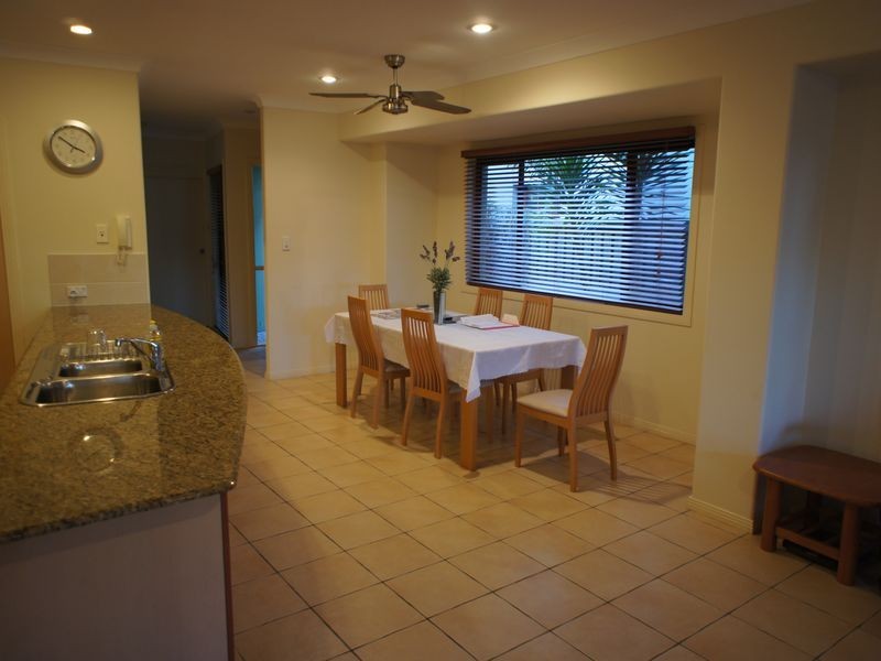 1/3 Alkira Avenue, Palm Beach QLD 4221