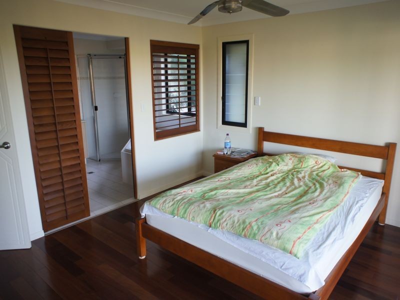 1/3 Alkira Avenue, Palm Beach QLD 4221