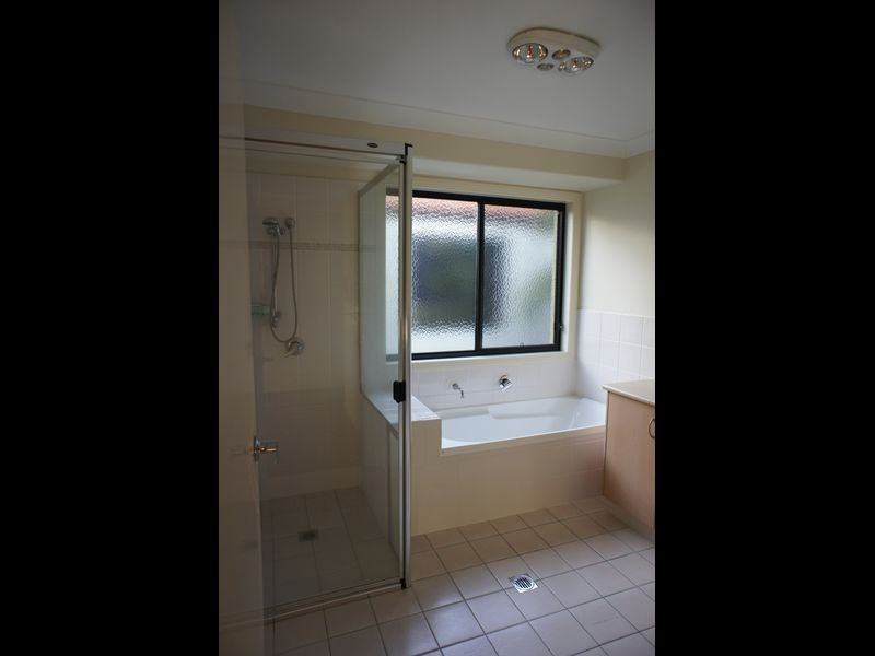 1/3 Alkira Avenue, Palm Beach QLD 4221