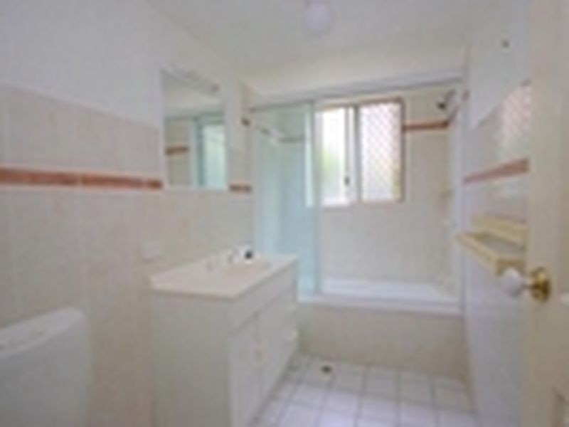 2/1078 Gold Coast Highway, Palm Beach QLD 4221