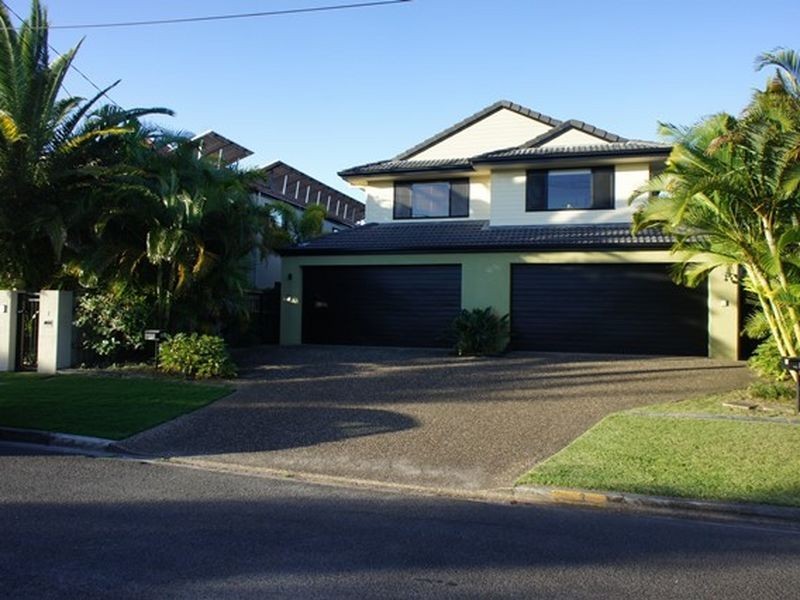 1/3 Alkira Avenue, Palm Beach QLD 4221