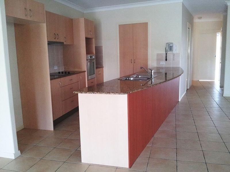 1/3 Alkira Avenue, Palm Beach QLD 4221