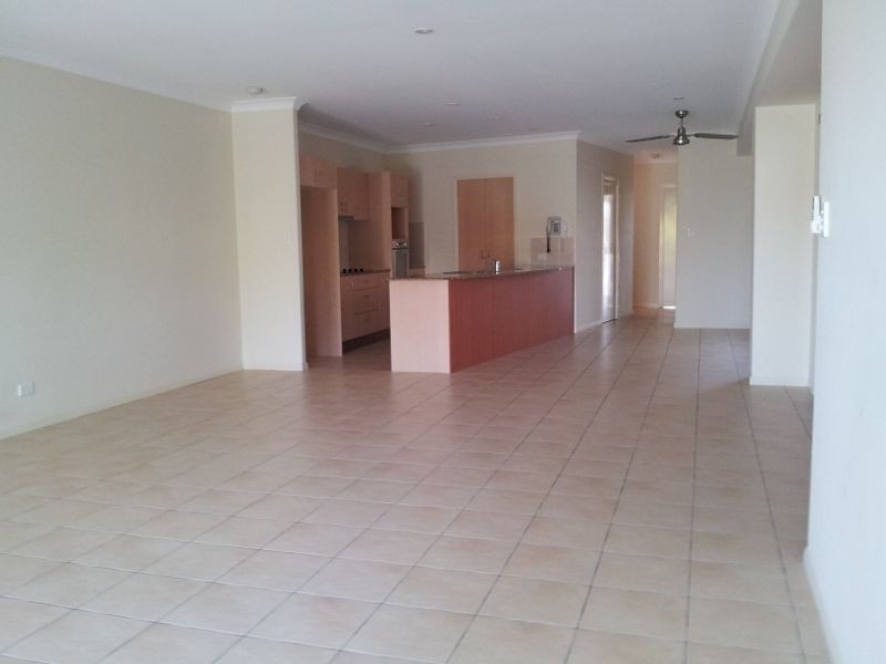 1/3 Alkira Avenue, Palm Beach QLD 4221