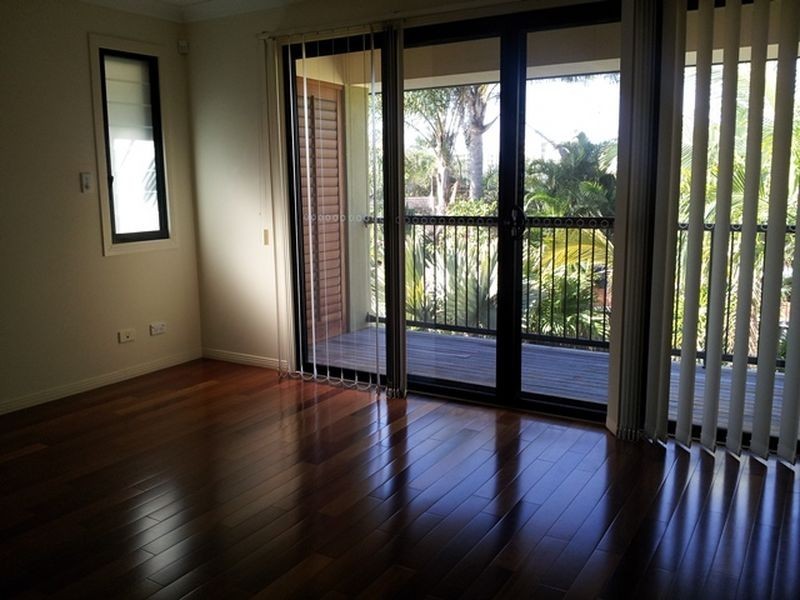 1/3 Alkira Avenue, Palm Beach QLD 4221