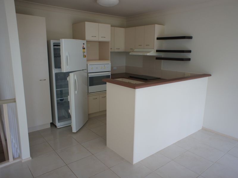 12/15 Simpsons Road, Elanora QLD 4221