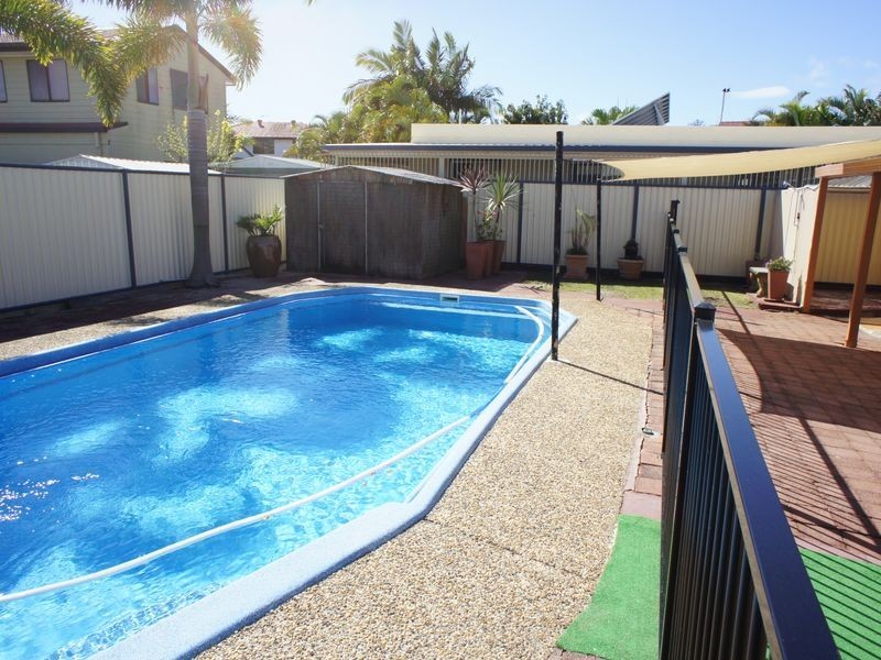 27 Twelfth Avenue, Palm Beach QLD 4221