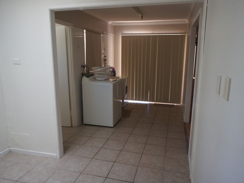 27 Twelfth Avenue, Palm Beach QLD 4221