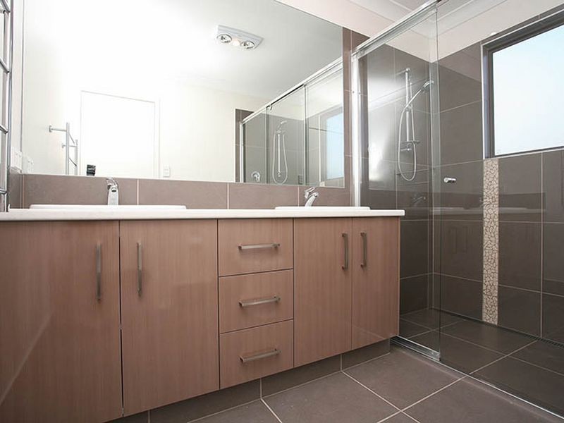 18 Aethalia Street, Currumbin Waters QLD 4223