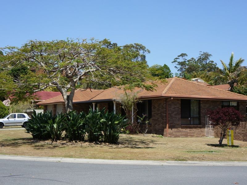 1 Currant Street, Elanora QLD 4221