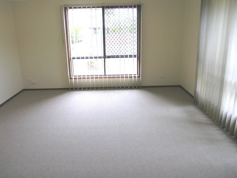 1 Currant Street, Elanora QLD 4221