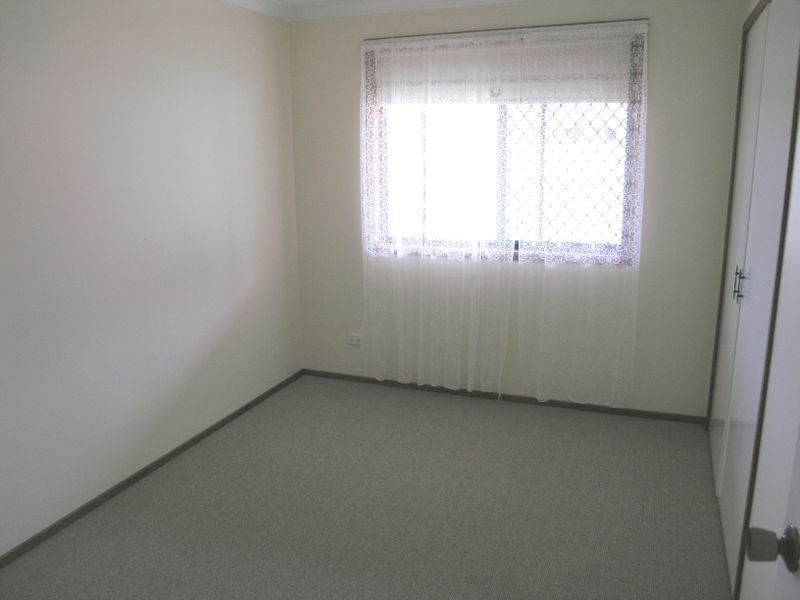 1 Currant Street, Elanora QLD 4221