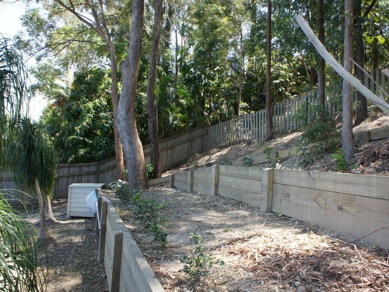 12 Fatsia Court, Elanora QLD 4221