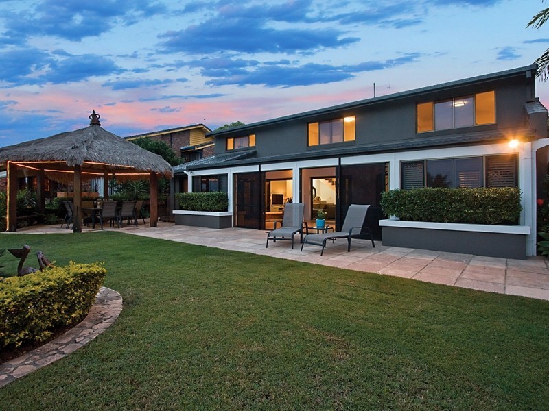 152 Tallebudgera Drive, Palm Beach QLD 4221