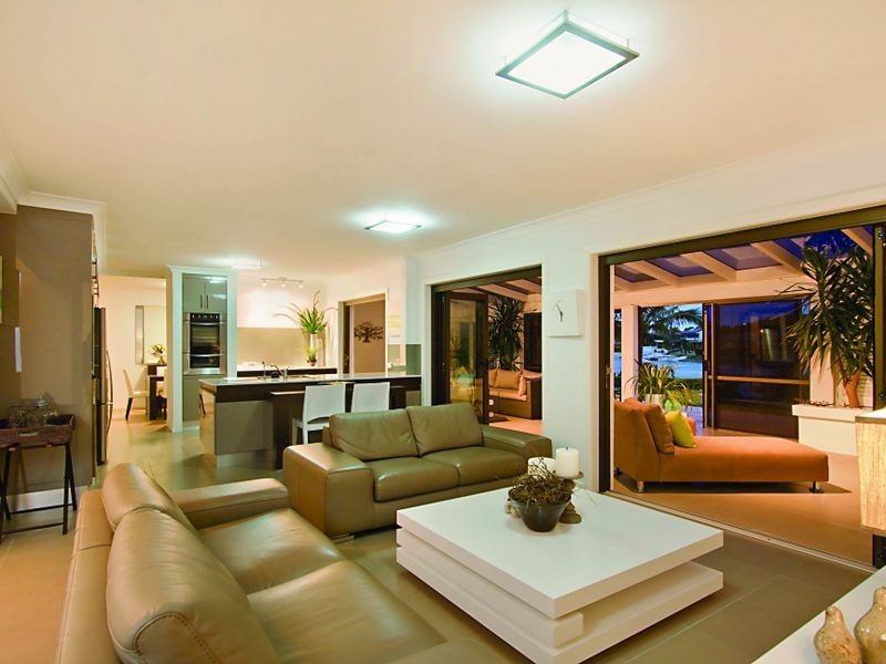 152 Tallebudgera Drive, Palm Beach QLD 4221