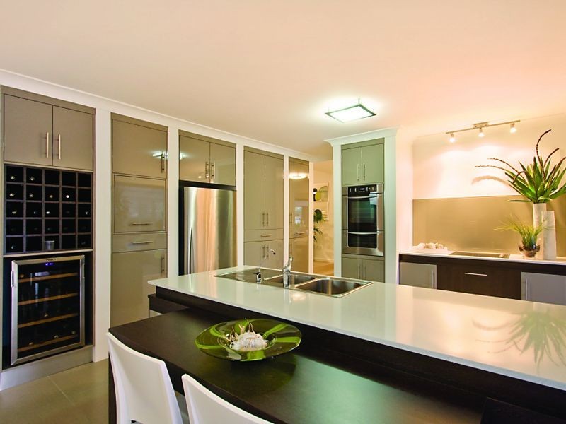 152 Tallebudgera Drive, Palm Beach QLD 4221