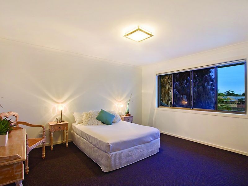 152 Tallebudgera Drive, Palm Beach QLD 4221