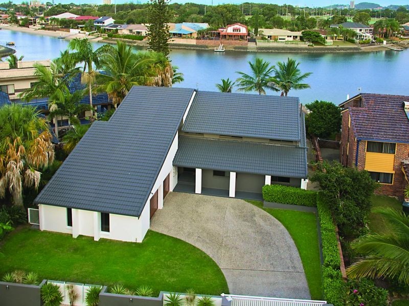 152 Tallebudgera Drive, Palm Beach QLD 4221