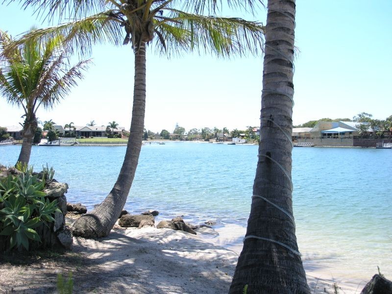 152 Tallebudgera Drive, Palm Beach QLD 4221
