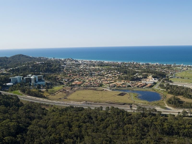 165/2 Inland Drive The Parc, Tugun QLD 4224