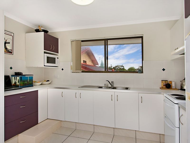11/10 Twenty First Avenue, Palm Beach QLD 4221