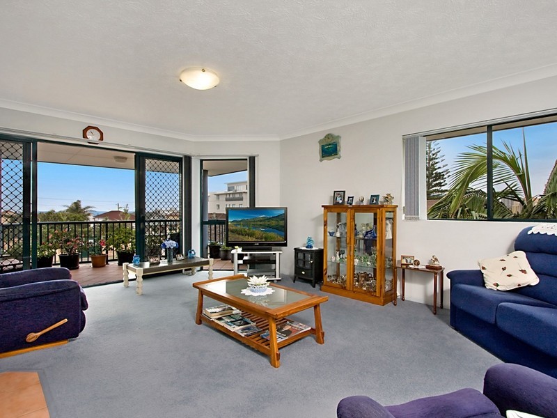 9/1222 Gold Coast Highway, Palm Beach QLD 4221