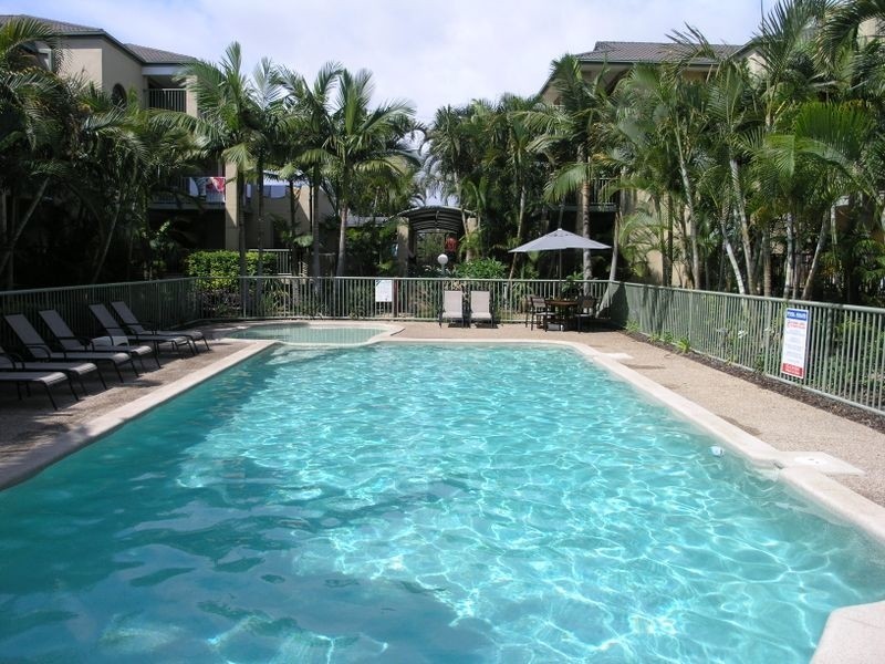 12/37 – 43 Golden Four Drive, Bilinga QLD 4225