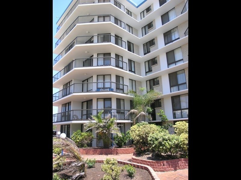 4/1111 Gold Coast Highway, Palm Beach QLD 4221