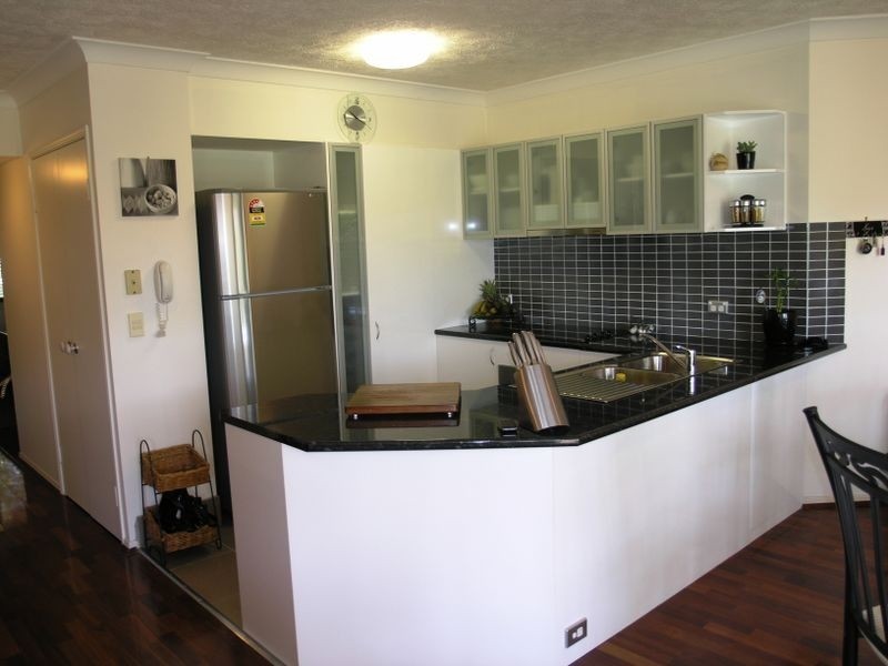 18/7 Redondo Avenue, Miami QLD 4220