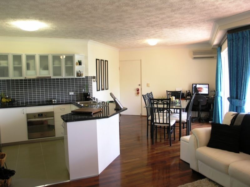 18/7 Redondo Avenue, Miami QLD 4220