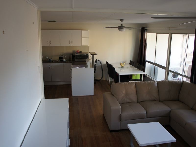 2/15 Leyte Avenue, Palm Beach QLD 4221