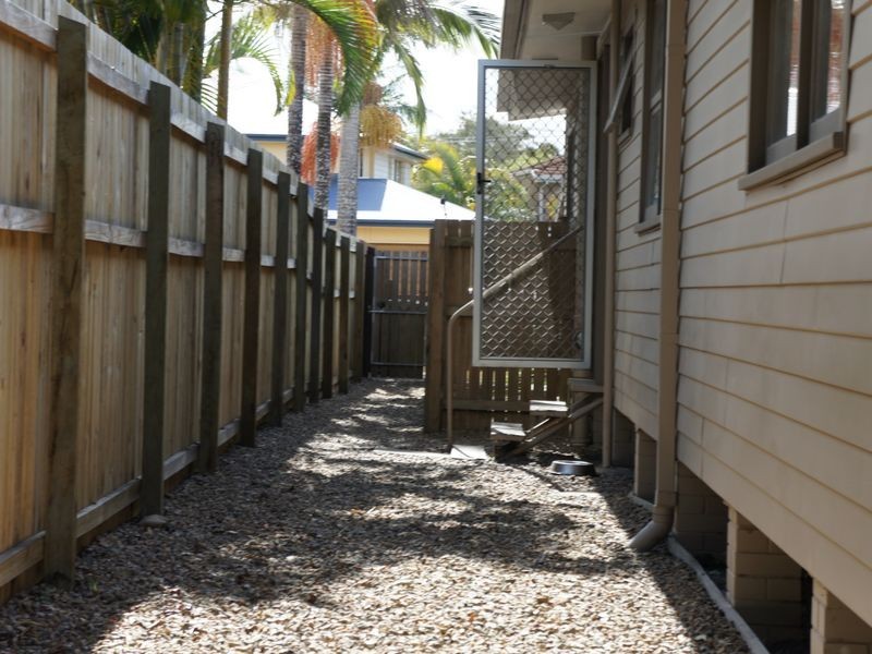 2/15 Leyte Avenue, Palm Beach QLD 4221