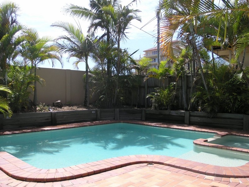 10/1444 Gold Coast Highway, Palm Beach QLD 4221