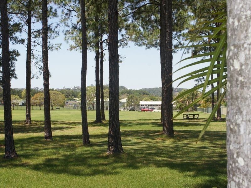 11 Dianella Court, Elanora QLD 4221