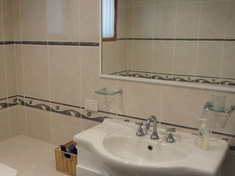 11 Dianella Court, Elanora QLD 4221