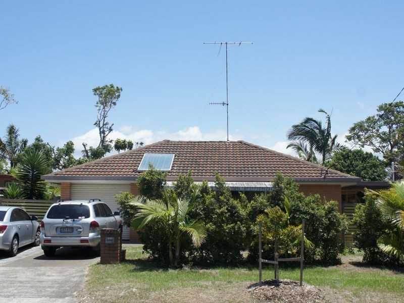 31 Mallawa Drive, Palm Beach QLD 4221