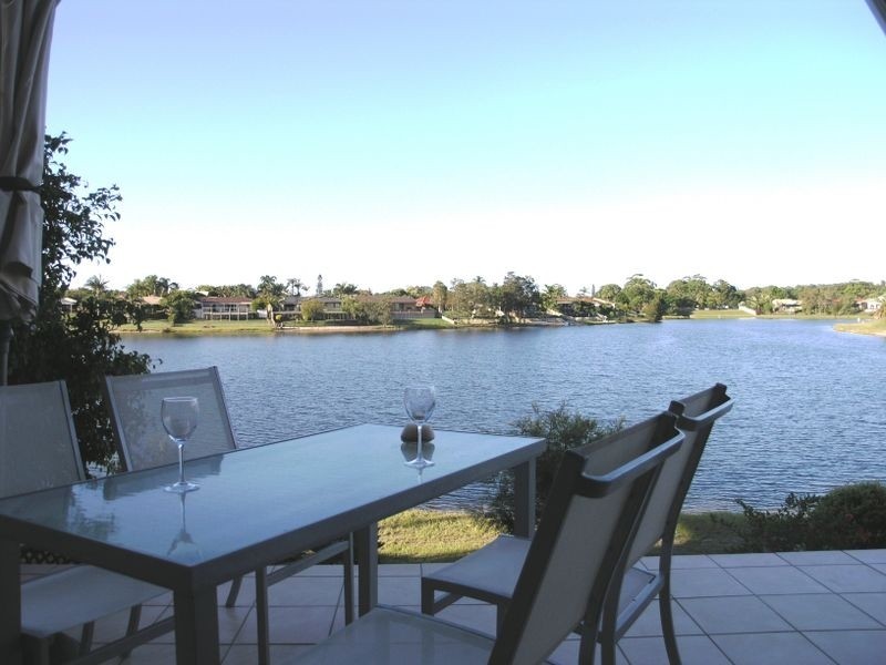 1/7 Barbet Place, Burleigh Waters QLD 4220