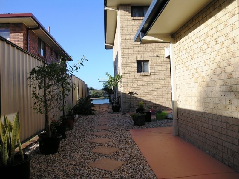 1/7 Barbet Place, Burleigh Waters QLD 4220