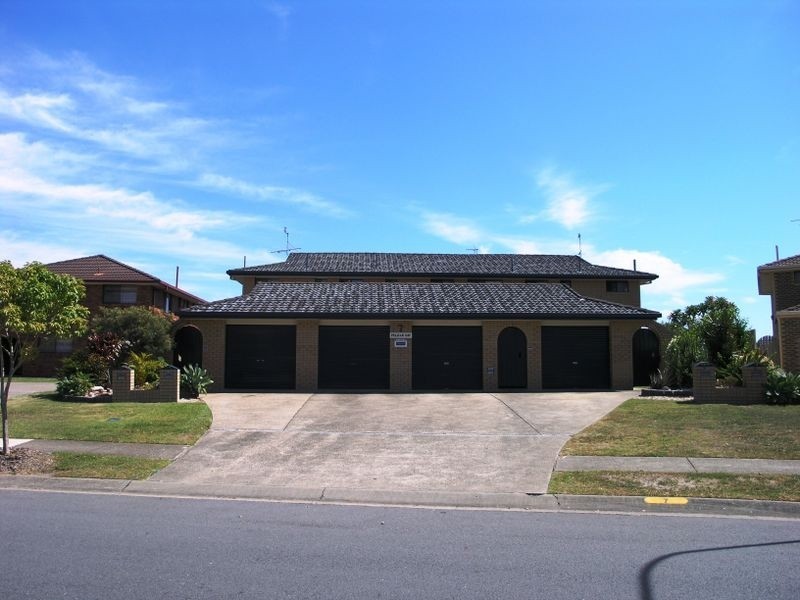 1/7 Barbet Place, Burleigh Waters QLD 4220