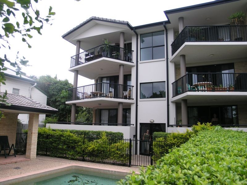 1/1266 Gold Coast Highway, Palm Beach QLD 4221